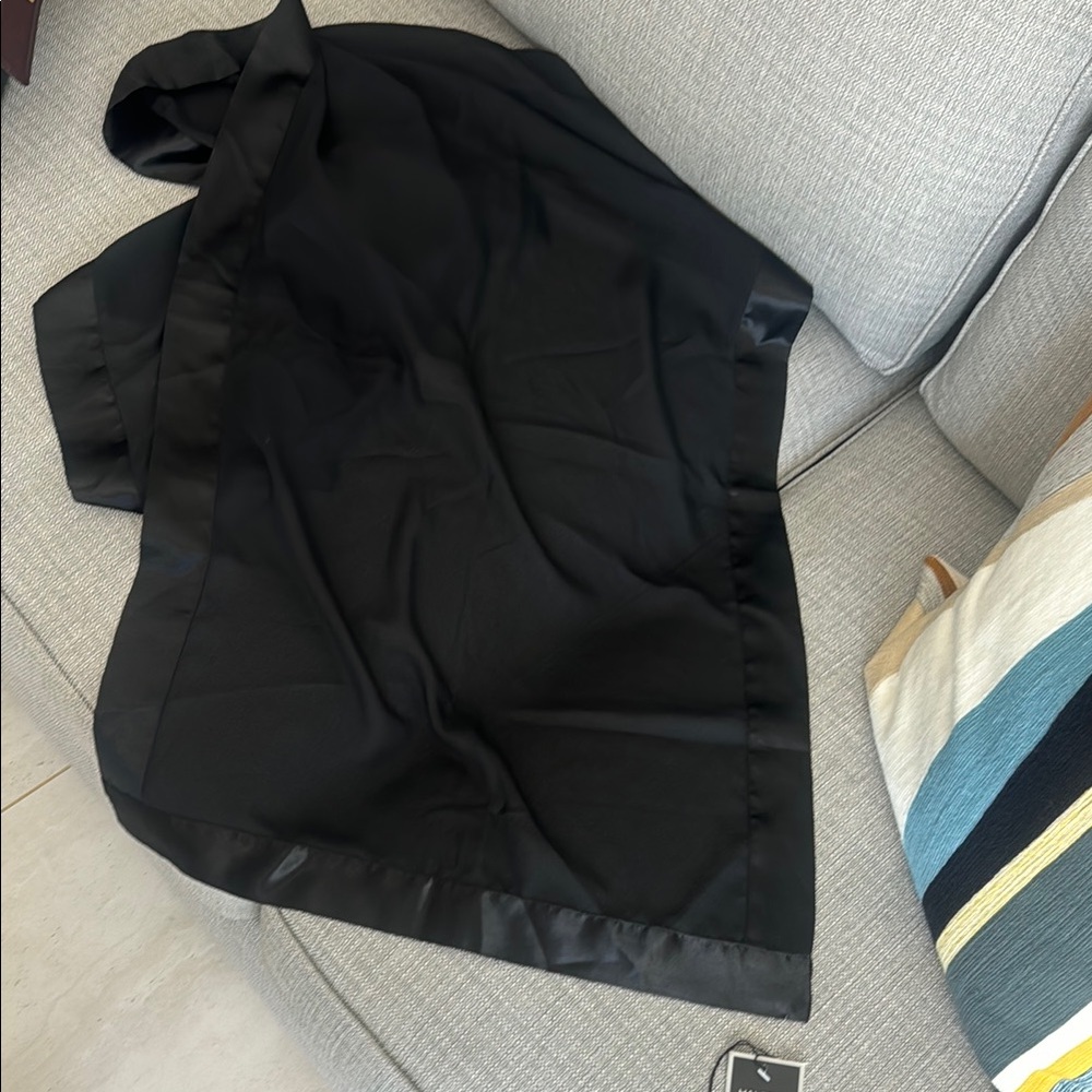 New with tag Halston Elegant Black Satin Scarf